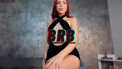 sarahgrant_ online show from March 7, 3:35 am