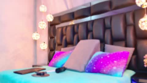 Sarah online show from January 12, 11:39 am