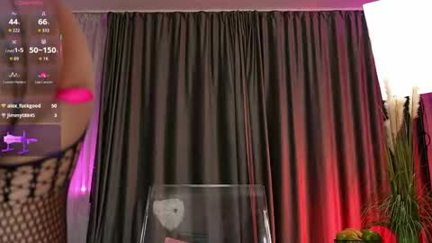 Snapshot of sarahjadore chatting on September 22, 7:23 pm Sarahjadore online show from September 22, 7:23 pm