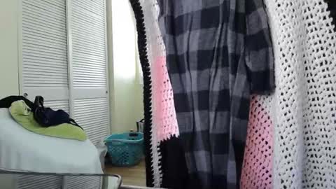 Sarah online show from February 10, 9:29 pm