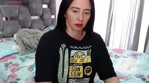 Snapshot of sarahott_1 chatting on September 28, 8:14 pm Lia online show from September 28, 8:14 pm