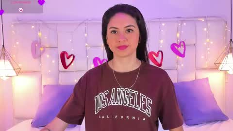 Snapshot of sarahsophia_ chatting on February 13, 11:39 am SARAH online show from February 13, 11:39 am