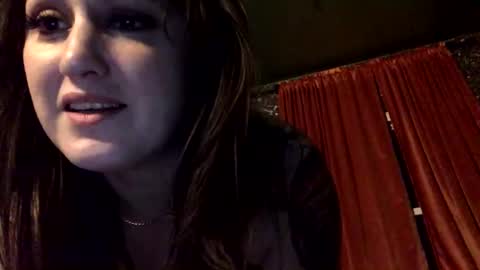 Snapshot of sarahsweetie17 chatting on October 20, 4:37 am sarahsweetie17 online show from October 20, 4:37 am