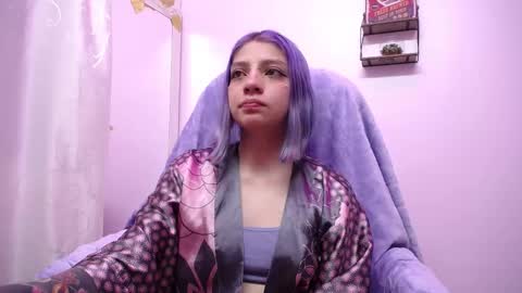 Snapshot of sarai_petite_ chatting on February 20, 5:23 am SARAI online show from February 20, 5:23 am