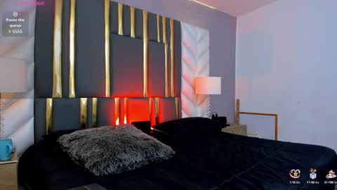 Snapshot of sarajonness_ chatting on September 30, 1:50 pm Sara Jonnes online show from September 30, 1:50 pm