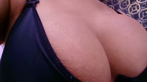 Sara  online show from March 1, 12:01 pm