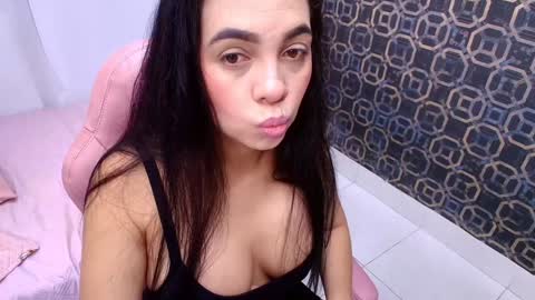 Sara  online show from January 25, 11:57 am