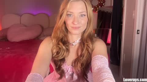 saraloverays online show from October 27, 12:28 am