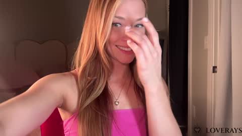 saraloverays online show from September 26, 4:21 am