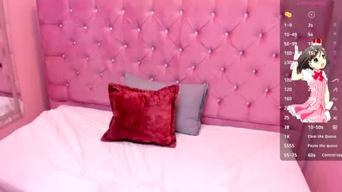 Snapshot of saramagiic chatting on December 29, 11:50 am   online show from December 29, 11:50 am