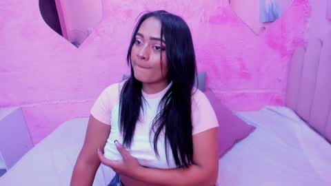 Snapshot of saramagiic chatting on January 26, 11:50 am   online show from January 26, 11:50 am