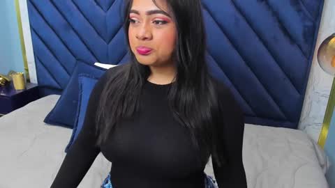 Snapshot of saramagiic chatting on February 12, 11:40 am   online show from February 12, 11:40 am