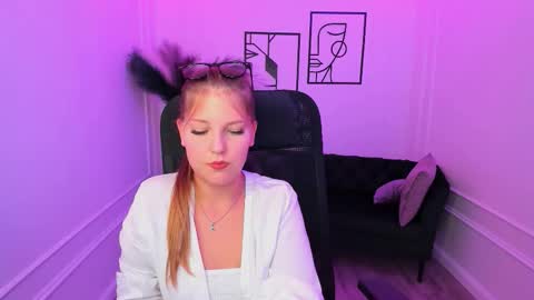 Snapshot of saramayere chatting on September 10, 7:47 pm saramayere online show from September 10, 7:47 pm