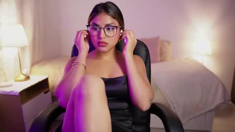 Sara online show from October 2, 12:59 am