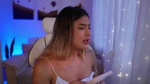 Sara online show from December 11, 10:27 pm