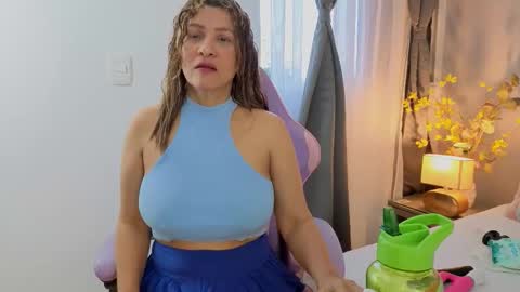 sararamirez43 online show from March 9, 10:46 pm