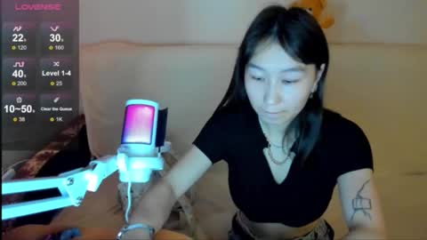 Snapshot of saraxray chatting on October 30, 1:41 am Sara online show from October 30, 1:41 am