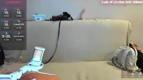 Snapshot of saraxray chatting on October 22, 1:32 am Sara online show from October 22, 1:32 am