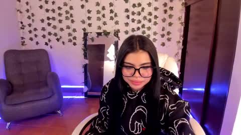 saray__jones online show from January 2, 2:57 pm