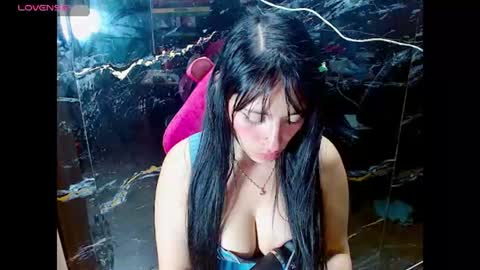 saray_nice online show from April 16, 4:02 am