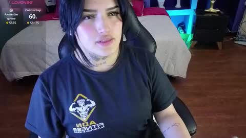 Sari  online show from November 18, 8:32 pm