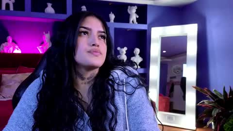 Snapshot of sari_belle chatting on September 13, 9:23 pm Sari online show from September 13, 9:23 pm