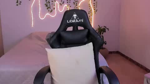 Snapshot of sarima420 chatting on September 25, 11:24 pm Sara online show from September 25, 11:24 pm