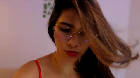 Sara online show from April 16, 8:52 pm