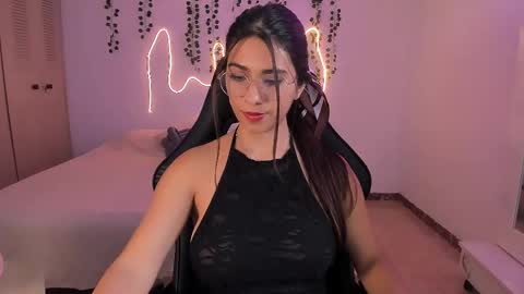 Snapshot of sarima420 chatting on September 30, 9:30 pm Sara online show from September 30, 9:30 pm