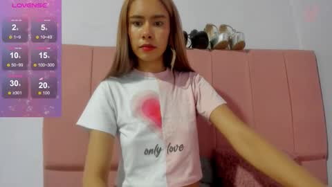 sarita_jones23 online show from November 26, 4:35 am