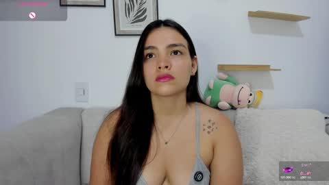 Snapshot of saritadolly_ chatting on October 12, 4:09 pm Sara Cute online show from October 12, 4:09 pm