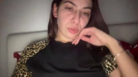 Sarrah online show from February 27, 10:53 pm