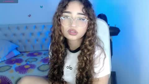 Snapshot of sasha_17_ chatting on September 15, 3:31 pm Sofia online show from September 15, 3:31 pm
