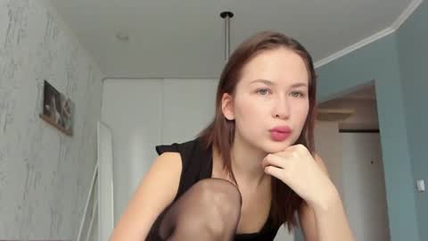 Snapshot of sasha_bell_ chatting on January 5, 6:46 am Sasha online show from January 5, 6:46 am