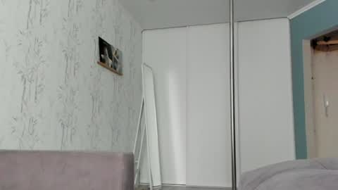 Snapshot of sasha_bell_ chatting on January 15, 6:43 am Sasha online show from January 15, 6:43 am
