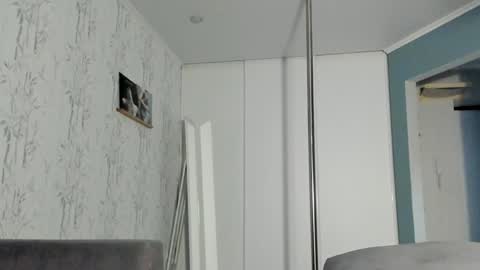Snapshot of sasha_bell_ chatting on January 9, 6:38 am Sasha online show from January 9, 6:38 am