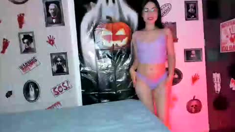 Snapshot of sasha_jonne chatting on October 5, 7:30 pm sasha_jonne online show from October 5, 7:30 pm