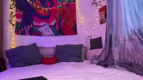 Alexandra Sasha in short online show from December 16, 7:37 am