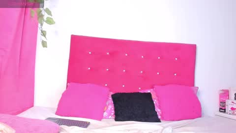 Snapshot of sasha_xxxx_ chatting on January 12, 1:32 am sasha palmer online show from January 12, 1:32 am