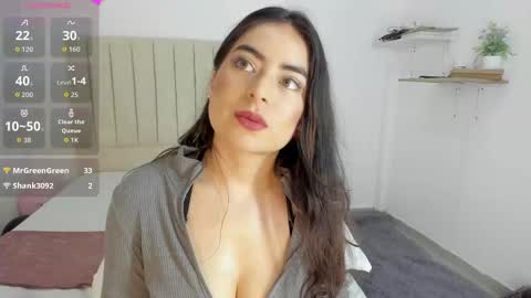 Snapshot of sashaa_petit chatting on September 19, 12:26 pm Sashaa online show from September 19, 12:26 pm