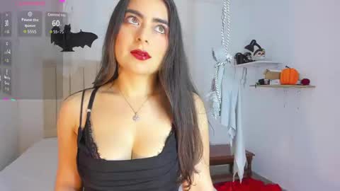 Snapshot of sashaa_petit chatting on October 21, 11:36 am Sashaa online show from October 21, 11:36 am