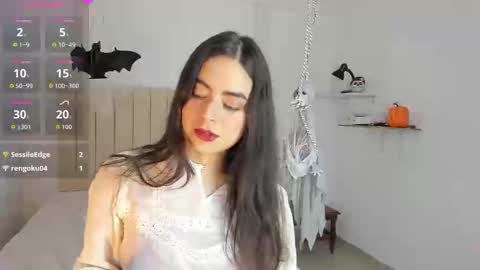 Snapshot of sashaa_petit chatting on October 31, 12:09 pm Sashaa online show from October 31, 12:09 pm