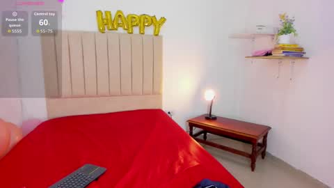 Snapshot of sashaa_petit chatting on October 14, 11:46 am Sashaa online show from October 14, 11:46 am