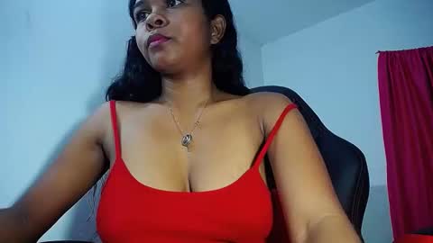 Snapshot of sashabreck1 chatting on December 17, 10:43 pm sashabreck1 online show from December 17, 10:43 pm