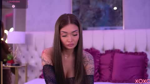 Snapshot of sashaferrera chatting on September 26, 7:11 pm Dennise online show from September 26, 7:11 pm