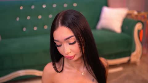 Snapshot of sashaferrera chatting on March 10, 7:40 pm Dennise online show from March 10, 7:40 pm