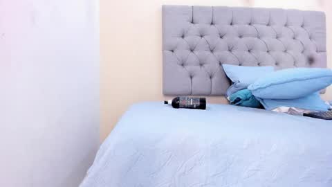 Manuela  online show from September 20, 6:45 am