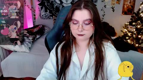 Snapshot of sashasoyyyy chatting on December 20, 3:03 am Sashasoy online show from December 20, 3:03 am