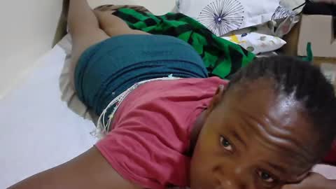 sassy_bella online show from February 17, 3:47 am