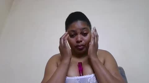 sassygal22 online show from September 10, 9:20 am